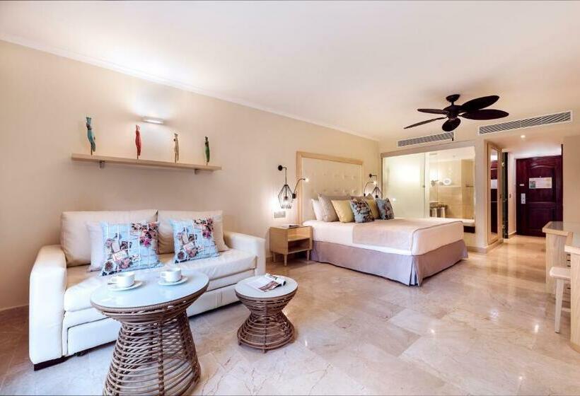 ジュニアスイート, Grand Palladium Palace Resort Spa & Casino - All Inclusive