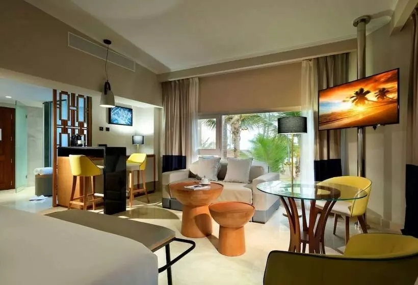 سوییت جونیور, Grand Palladium Palace Resort Spa & Casino - All Inclusive