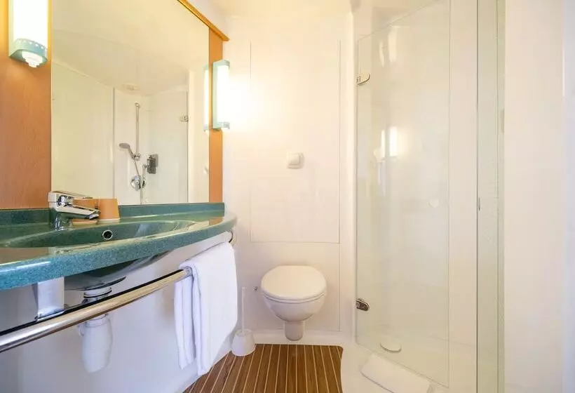 スタンダードルーム, B&B Hotel Calais Terminal Cité de l'Europe 3 étoiles