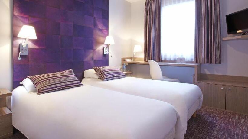 Номер Стандарт, Kyriad Valence Nord Bourg Les Valence