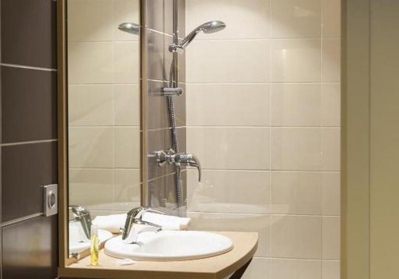 스탠다드 룸, Luna And Simone