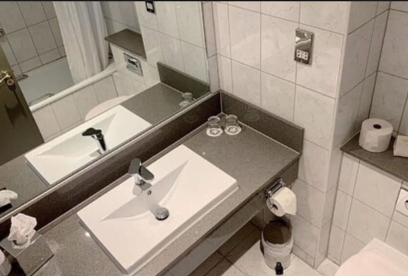 Номер Стандарт, Maldron Hotel, Newlands Cross