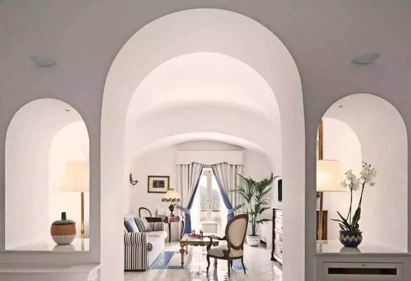 سوییت جونیور با چشم‌انداز استخر, Palazzo Avino