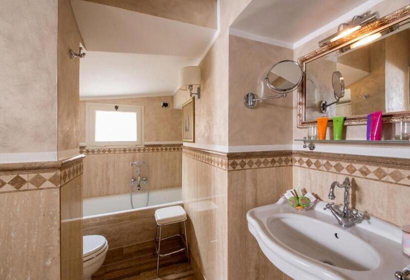 חדר סופריור, The Inn At The Spanish Steps