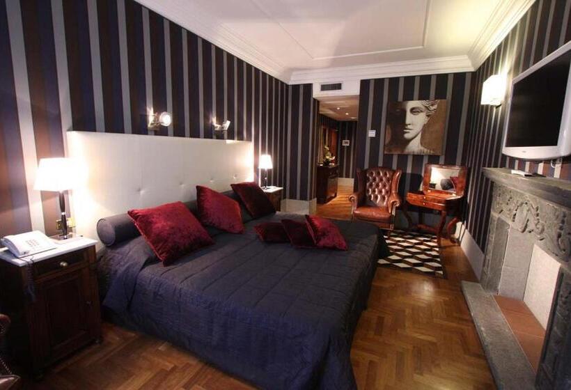 חדר אקזקיוטיב, The Inn At The Spanish Steps