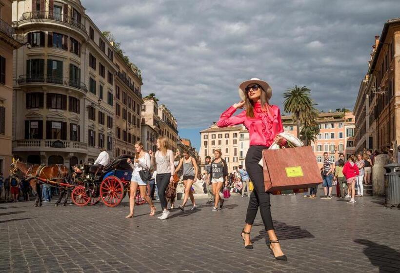 סוויטת סניור, The Inn At The Spanish Steps