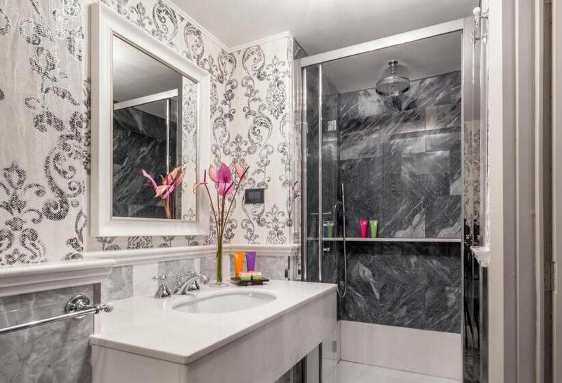 דירה בת חדר שינה 1 עם מרפסת, The Inn At The Spanish Steps