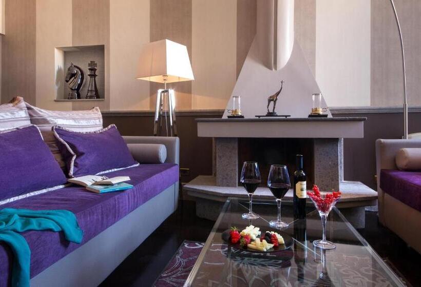 דירה בת חדר שינה 1 עם מרפסת, The Inn At The Spanish Steps