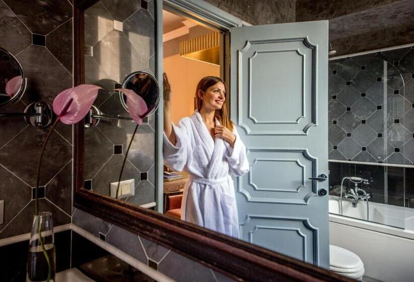 סוויטה נשיאותית, The Inn At The Spanish Steps