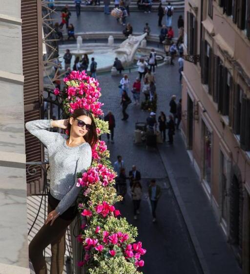 חדר אקזקיוטיב משפחתי, The Inn At The Spanish Steps