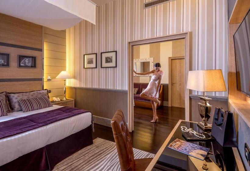 סוויטת סניור, The Inn At The Spanish Steps