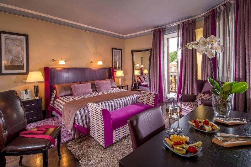 סוויטה נשיאותית, The Inn At The Spanish Steps