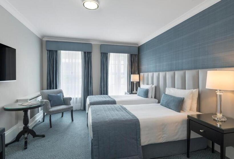 חדר דלוקס, The Johnstown Estate