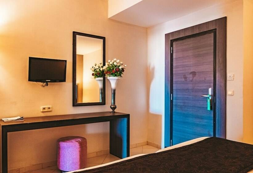 חדר סטנדרט לארבעה נוף לים, Rosa Beach Thalasso and Spa