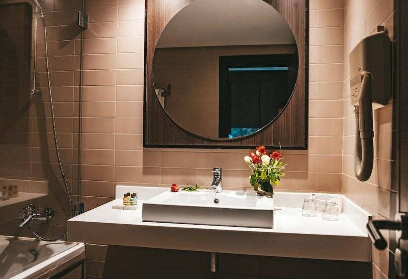 חדר סטנדרט לארבעה נוף לים, Rosa Beach Thalasso and Spa