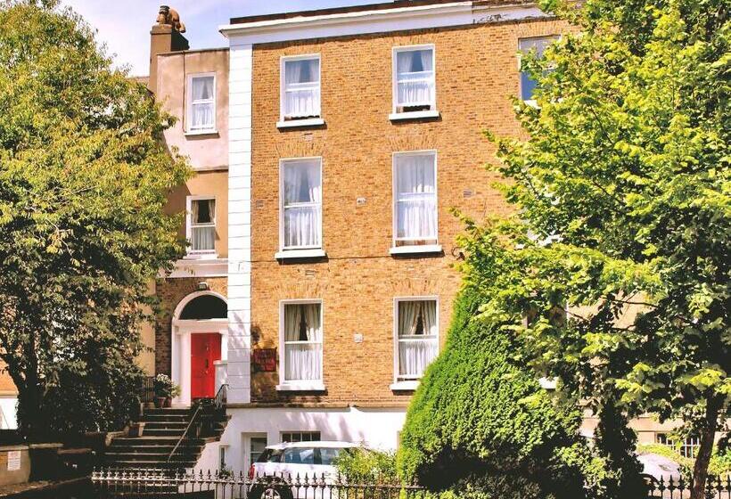 스탠다드 트리플 룸, Waterloo Lodge