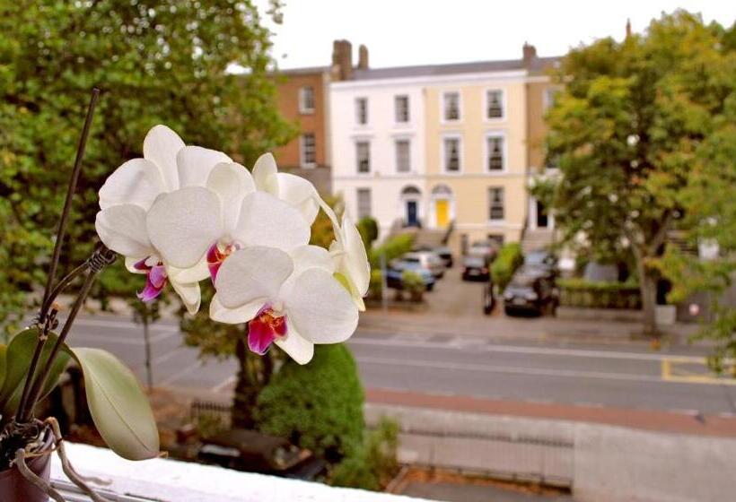 패밀리 룸, Waterloo Lodge