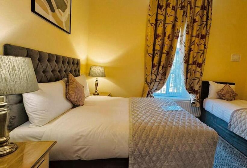 스탠다드 트리플 룸, Waterloo Lodge