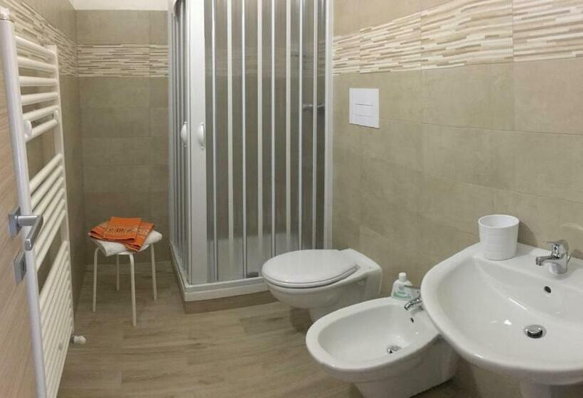 اتاق لوکس چهار تخته, Aria Di Casa