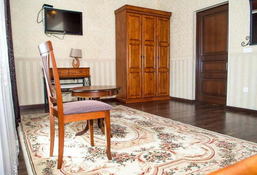 اتاق استاندارد, Maximus