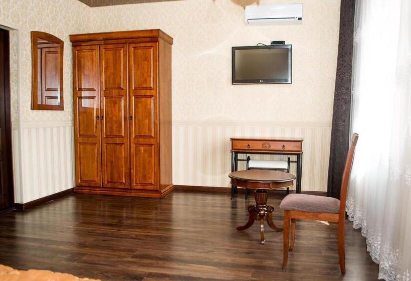 اتاق استاندارد, Maximus