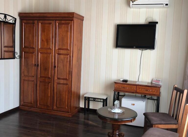 اتاق استاندارد, Maximus