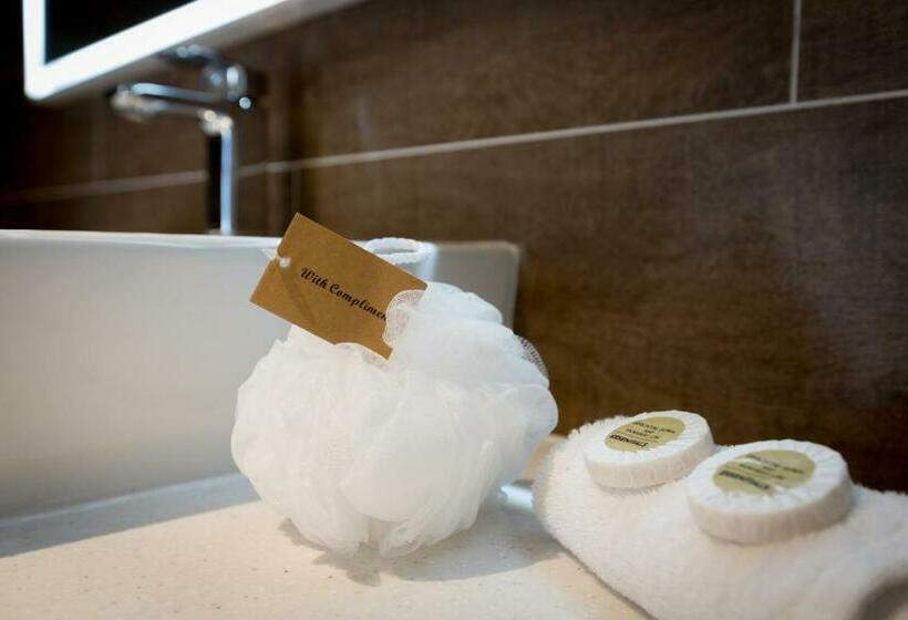 标准间, Porter S Plainland