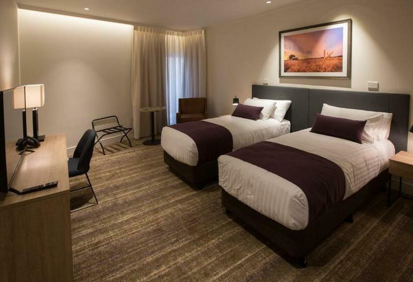 标准间, Porter S Plainland