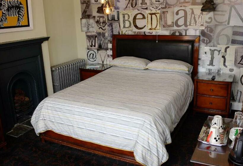 חדר סטנדרט עם מיטת קינג, Bedlam House