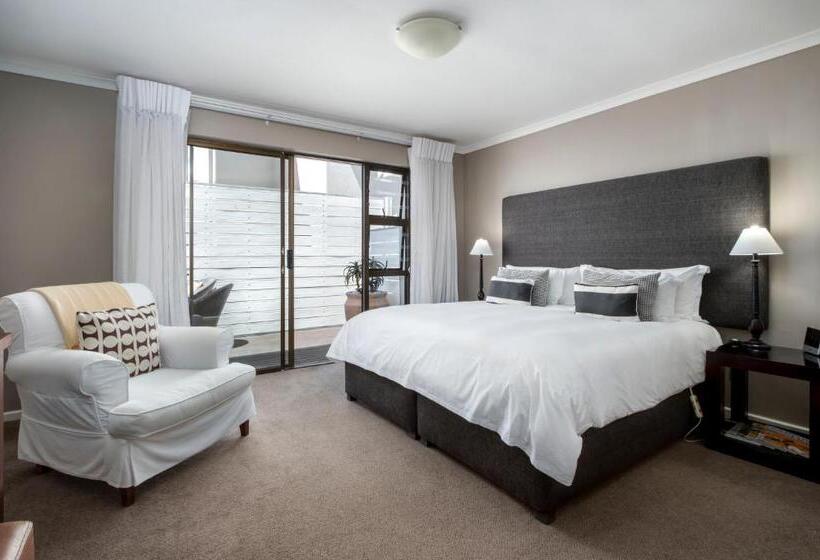 غرفة قياسية, Cliff Lodge