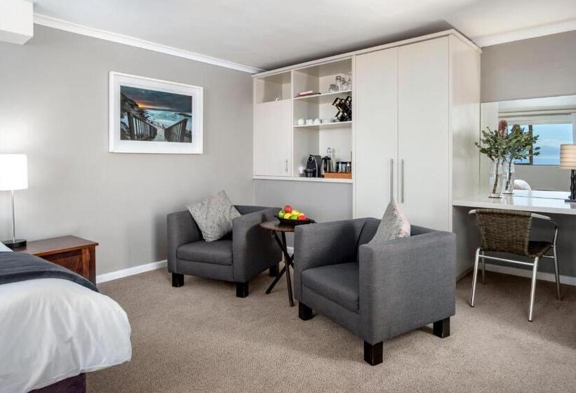 غرفة قياسية سرير مزدوج مطلة على البحر, Cliff Lodge