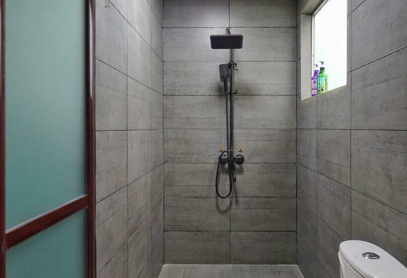 家庭间, Xingping Our Inn