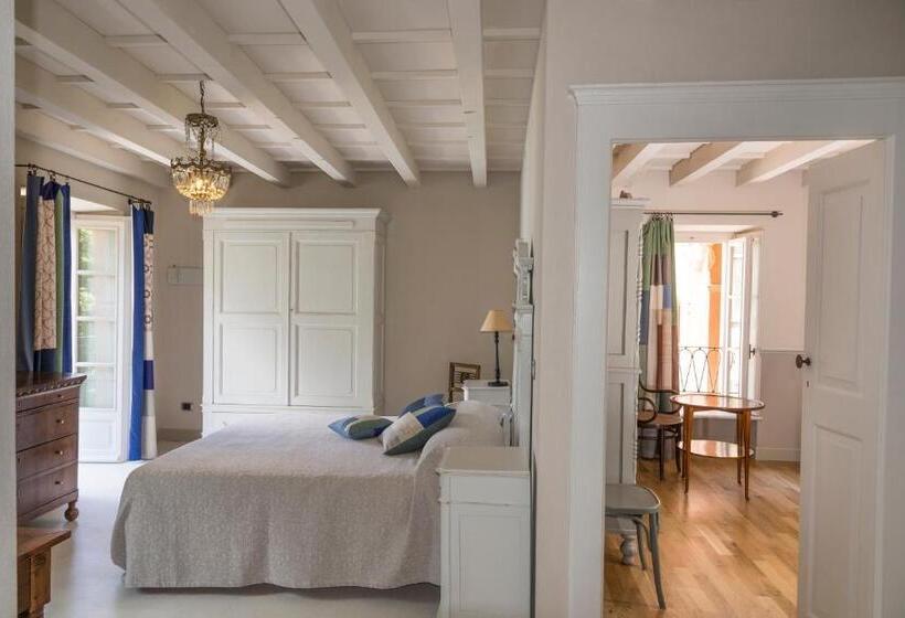 سوییت جونیور با چشم‌انداز دریاچه, B&b Al Dom