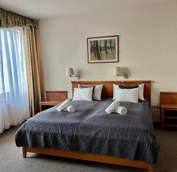 スイート, Estella Superior