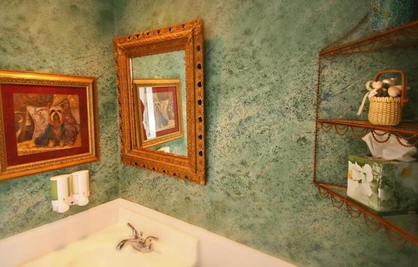 ハイドロマッサージバス付きスイート, Lamb And Lion Inn