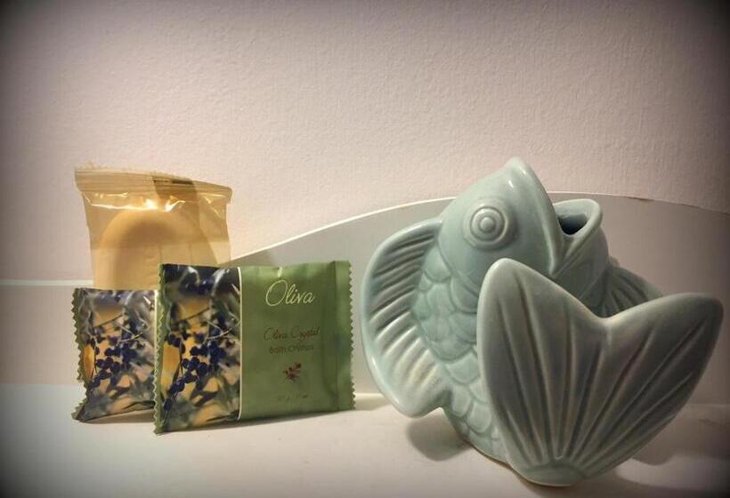 キングサイズベッドのデラックスルーム, Lamb And Lion Inn