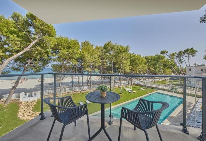 سوییت جونیور با چشم‌انداز دریا, Sofia Alcudia Beach