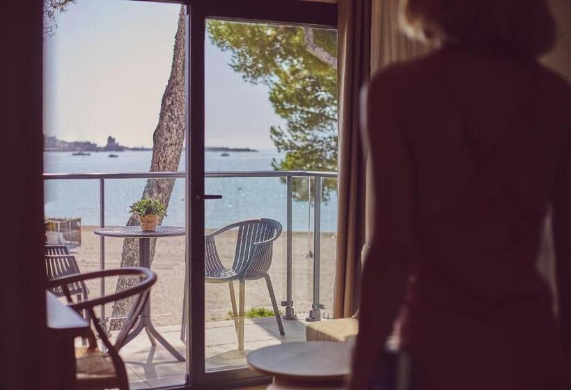 سوییت جونیور با چشم‌انداز دریا, Sofia Alcudia Beach