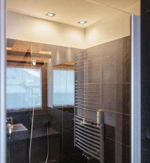 חדר סופריור עם נוף להרים, Berghotel Sanví