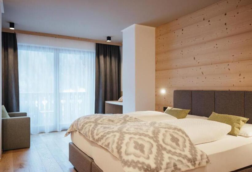 Номер Superior с Балконом, Berghotel Sanví