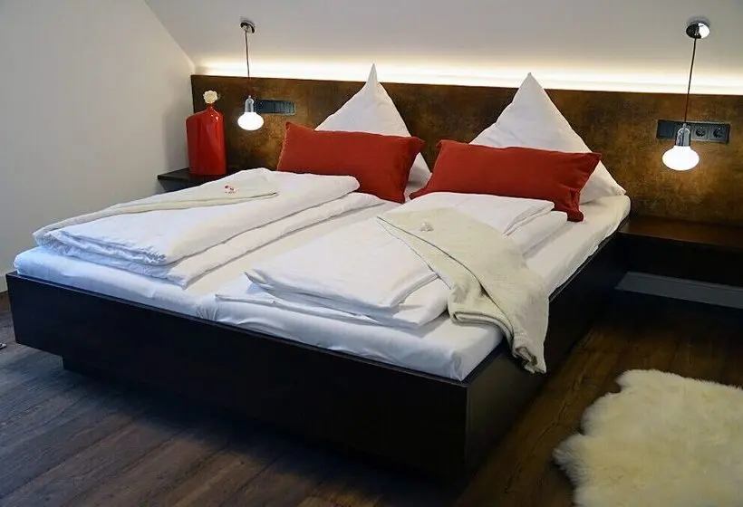 Standard Room, Quartierrestaurant Zum Hannes