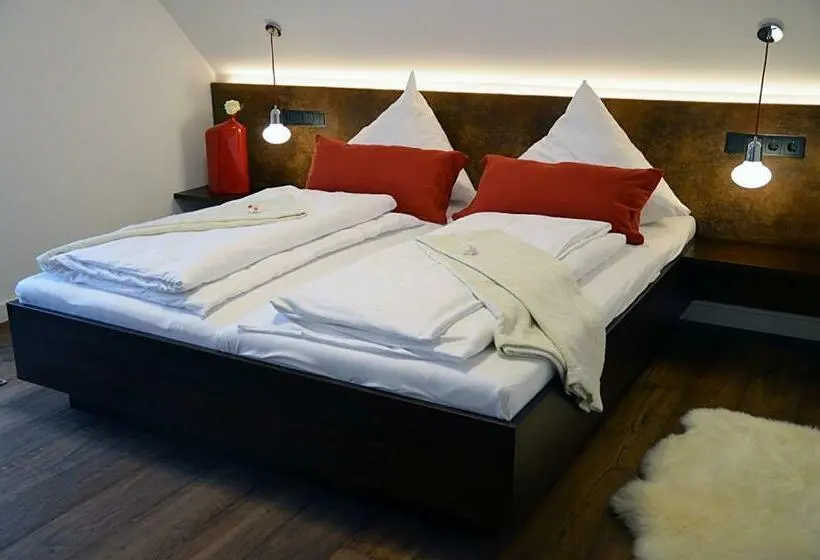 Standard Room with Terrace, Quartierrestaurant Zum Hannes