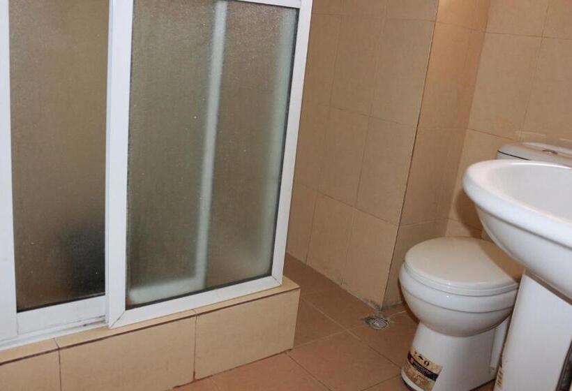 اتاق لوکس با تخت بزرگ, K Orbit Hotels & Suites