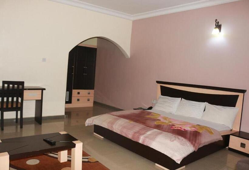 اتاق لوکس با تخت بزرگ, K Orbit Hotels & Suites