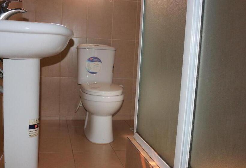 اتاق لوکس با تخت بزرگ, K Orbit Hotels & Suites