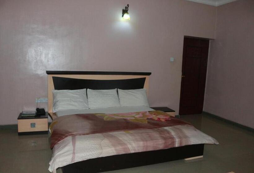 اتاق لوکس با تخت بزرگ, K Orbit Hotels & Suites