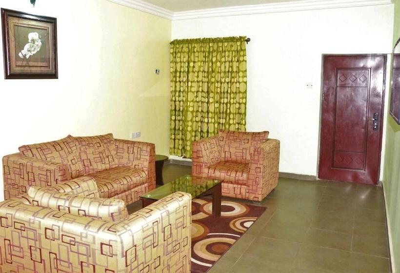 استودیوی سوپریور, K Orbit Hotels & Suites