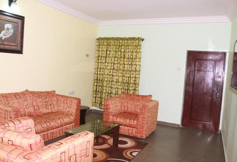 استودیوی سوپریور, K Orbit Hotels & Suites