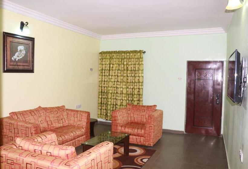 استودیوی سوپریور, K Orbit Hotels & Suites