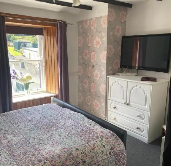 コンフォートトリプルルーム, Craighlaw Arms Vintage B&b